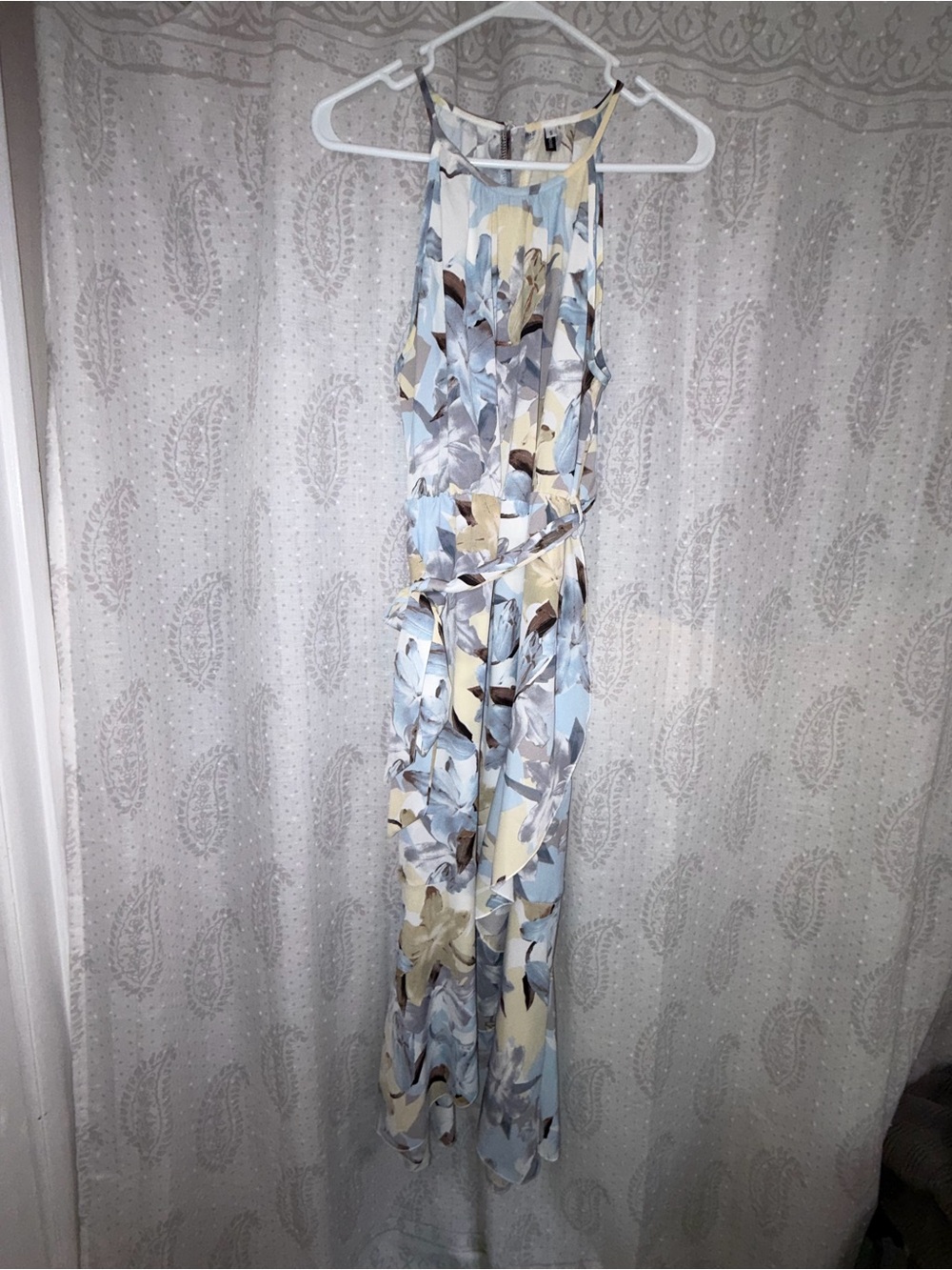 Sleeveless Floral Maxi Dress in Light Blue and Cream Womens Small